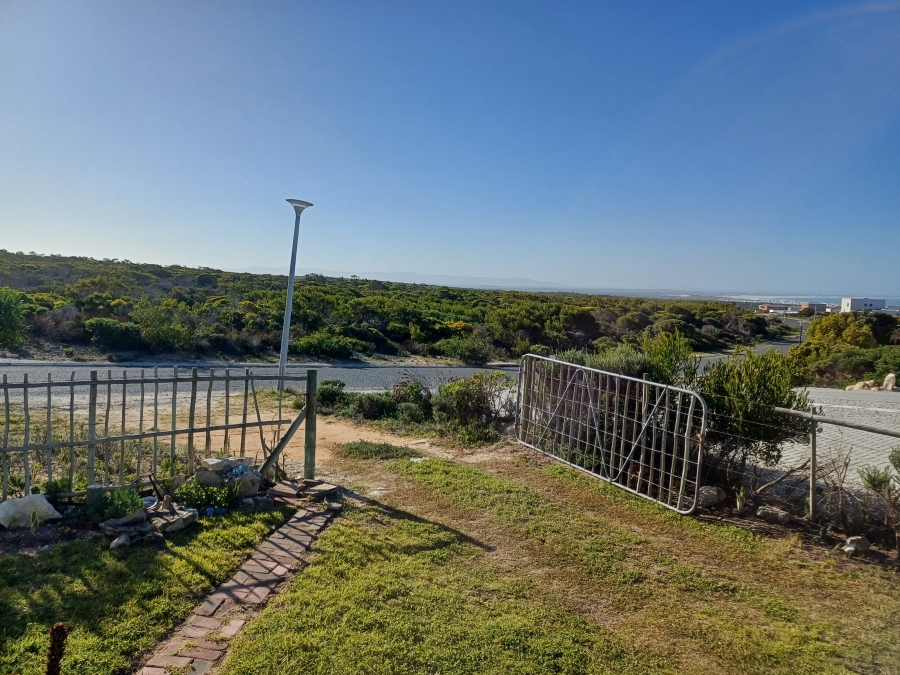 To Let 2 Bedroom Property for Rent in Oceanview Heights Western Cape